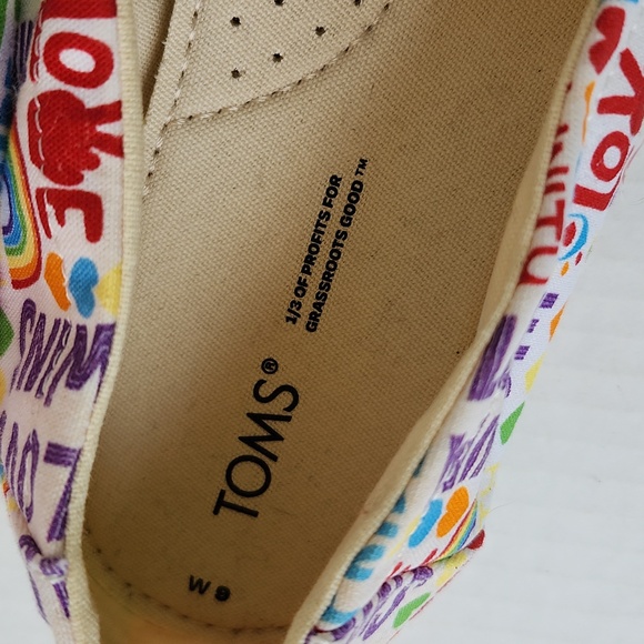 NWT TOMS BELMONT PRIDE CANVAS SHOES - Picture 8 of 10